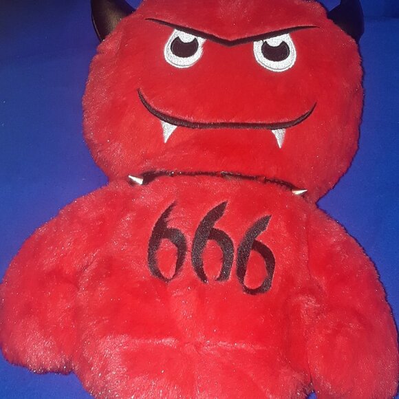 -MOOD- "BRAT BAG" LIMITED EDITION RED FUZZY DEMON PURSE WITH CHAIN STRAP - Picture 3 of 5